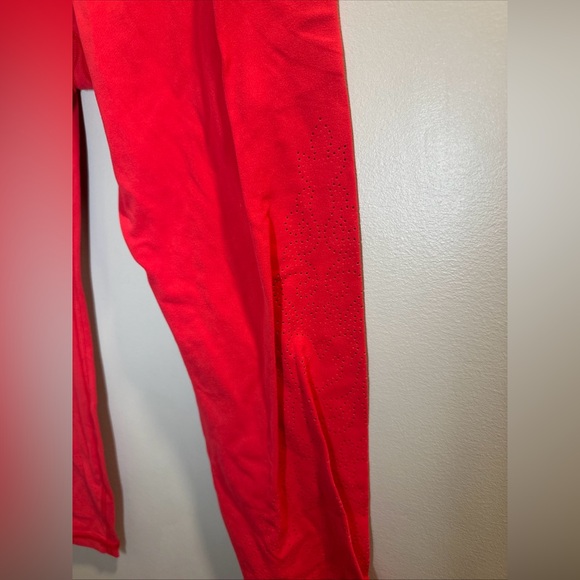Athleta Leggings Red Side Pockets Design Size Large LP - Picture 2 of 4